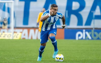 Justiça condena time da Série B a pagar R$ 1 milhão ao atacante William Pottker