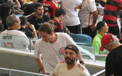 Filipe Luís vai ao Maracanã assistir Flamengo x Barcelona pelo Mundial de Clubes Sub-20