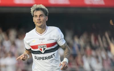 Altitude tira Ferreirinha do time titular do São Paulo contra a LDU