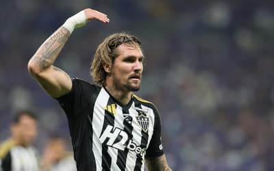 Ídolo do Corinthians sai em defesa de Lyanco em briga com Neymar