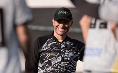 Alex embala no Operário-PR e chega a sete jogos de invencibilidade na Série B