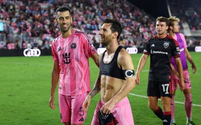 Ídolo do Barcelona considera aposentadoria no Inter Miami