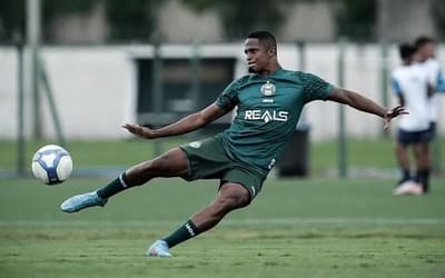 Coritiba empresta atacante para vice-lanterna da Série B