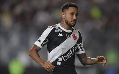 Vasco atualiza status da lesão de Jair