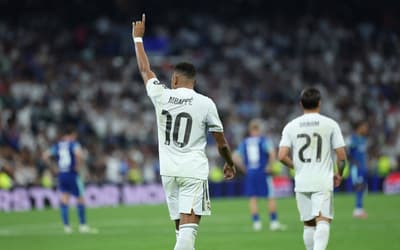 Vini Jr e Rodrygo são coadjuvantes em grande partida de Mbappé