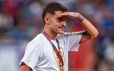 Com bons números, Rodrigo Nestor amplia opções no meio-campo do Bahia
