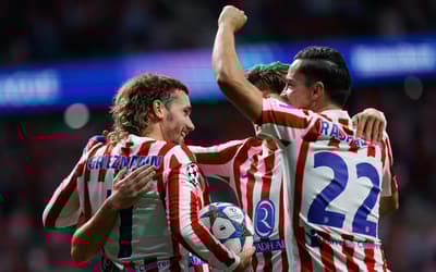 Griezmann bate recorde, e Atlético de Madrid goleia Frankfurt na Champions
