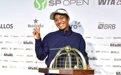 Tenista de 19 anos conquista maior título da carreira no SP Open