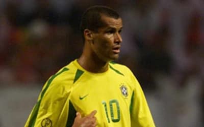 Rivaldo faz análise de técnico eliminado da Copa do Brasil