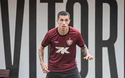 Jogador do Vitória compara Ba-Vi à clássico europeu: ‘Muito quente’