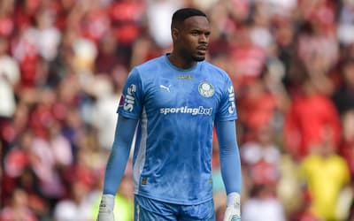 Lance de Carlos Miguel em LDU x Palmeiras viraliza: 'É por isso'