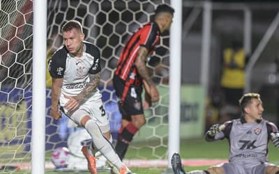 'Espírito do Corinthians': autor do gol destaca superação em triunfo