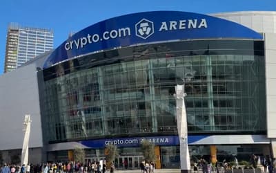 Conheça a arena dos Lakers na NBA, movida por luxo e ostentação