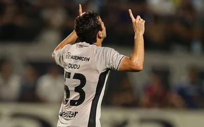 Após impasses, Athletico anuncia renovação de Dudu