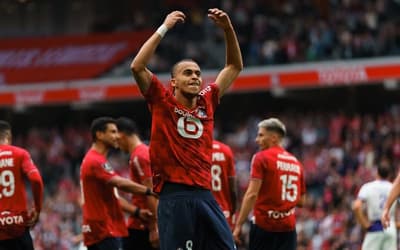 Saindo da sombra do irmão, Ethan Mbappé cresce no futebol francês