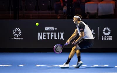 Fritz emplaca a sétima vitória seguida sobre Zverev. Agora, no Six Kings Slam