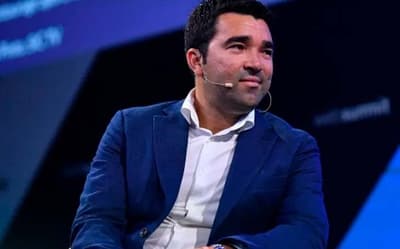 Deco, diretor esportivo do Barcelona, manda recado: ‘Não somos tão magníficos’
