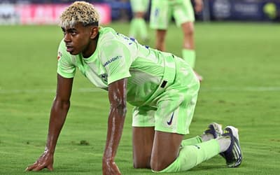 Lamine Yamal, estrela do Barcelona, estreia com gol na Kings League; confira