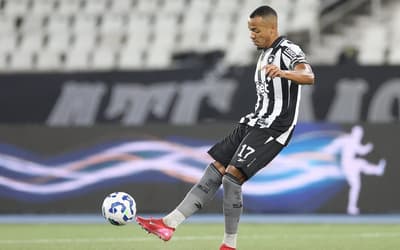 Botafogo visita o Ceará com novos desfalques no time titular