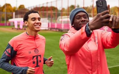 Três meses após grave lesão, astro do Bayern de Munique volta a treinar com o time