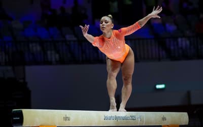 Flávia Saraiva busca pódio na trave; veja onde assistir ao Mundial de Ginástica