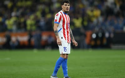 Gómez ainda deve ser baixa no Palmeiras contra o Bragantino; veja situação de outros convocados