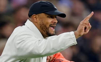 Com temporada perfeita em 2025/26, Bayern de Munique renova com técnico por mais dois anos