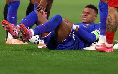 Real Madrid: Mbappé faz exames após sofrer desconforto em partida pela França