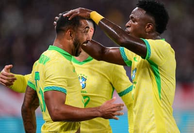 Paulo Henrique comemora gol pelo Brasil diante do Japão (Foto: Yuichi YAMAZAKI / AFP)