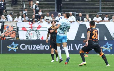 Titular é criticado em lance de Corinthians x Grêmio: 'Na sequência'