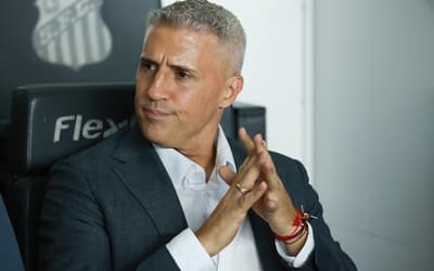 Crespo analisa empate do São Paulo e é direto sobre jogos na Vila Belmiro