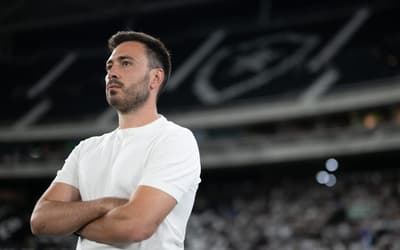 Botafogo faz história, mas busca mais no Brasileirão