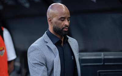 Fabinho Soldado pede paz no Corinthians e mantém futuro em aberto