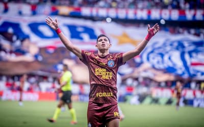 Melhores momentos: Em jogo com duas expulsões, Vasco é dominado pelo Bahia e perde a quinta seguida