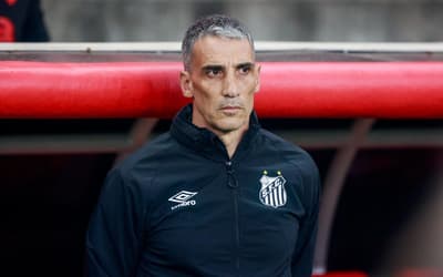 Vojvoda projeta retorno de Neymar e se responsabiliza pelo desempenho ruim do Santos