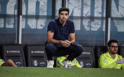 Abel Ferreira perde trio do Palmeiras para jogo contra o Atlético-MG