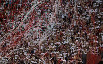 São Paulo tenta acordo com STJD por cantos homofóbicos contra o Corinthians