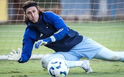 Cruzeiro: Cássio elege o melhor goleiro que viu atuar