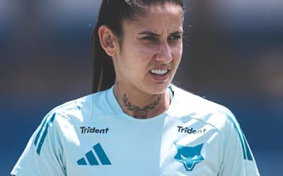 Meia do Cruzeiro abre perfil no OnlyFans e gera curiosidade; entenda