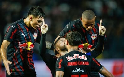 Atacante do Bragantino é convocado para Seleção do Uruguai