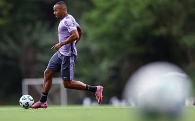 Botafogo tem seis titulares pendurados para duelo com o Vitória; veja lista