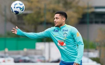 Vitor Roque celebra vaga na Seleção, explica o 'Tigrinho' e fala sobre 'peso da Europa'