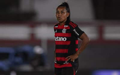 Ju Ferreira destaca dedicação do Fla para 'fechar o ano com chave de ouro'  
