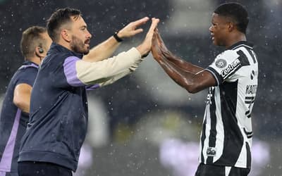 Após gols de Kadir, torcedores do Botafogo mandam recado a Ancelotti