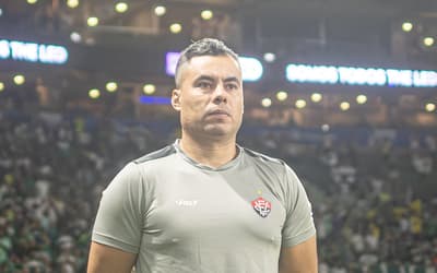 Técnico do Vitória, Jair Ventura já evitou rebaixamento do Sport