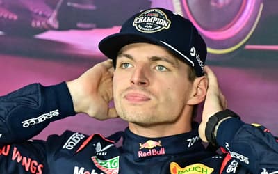 Verstappen reage à batida de Bortoleto em Interlagos, na Fórmula 1