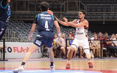 Flamengo amassa Pato Basquete e mantém liderança do NBB