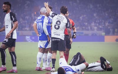 Expulsão em Cruzeiro x Corinthians revolta torcedores: 'Merece multa'