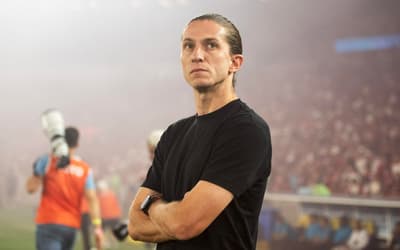 Filipe Luís elogia torcida do Flamengo: 'Foi determinante para a vitória'