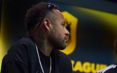 Neymar comemora título da Kings League antes de jogo decisivo contra o Palmeiras